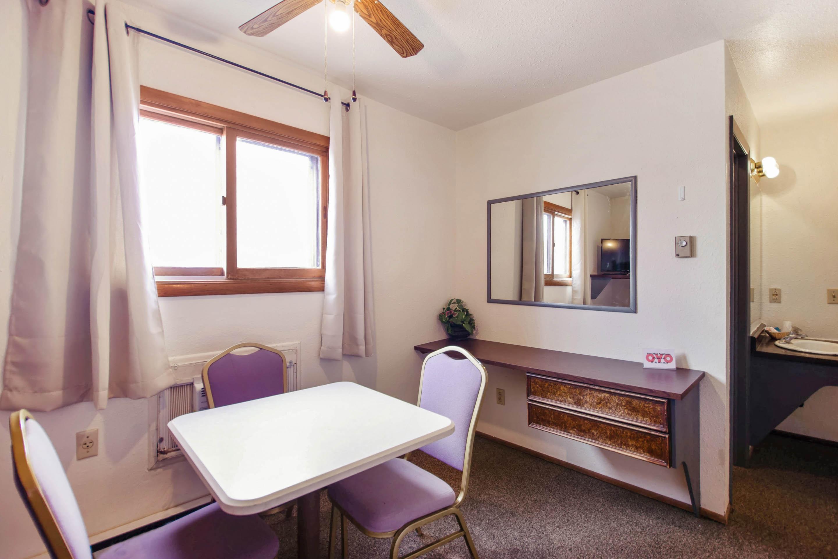 Oyo Hotel Cheyenne Wells - Us 40 Экстерьер фото
