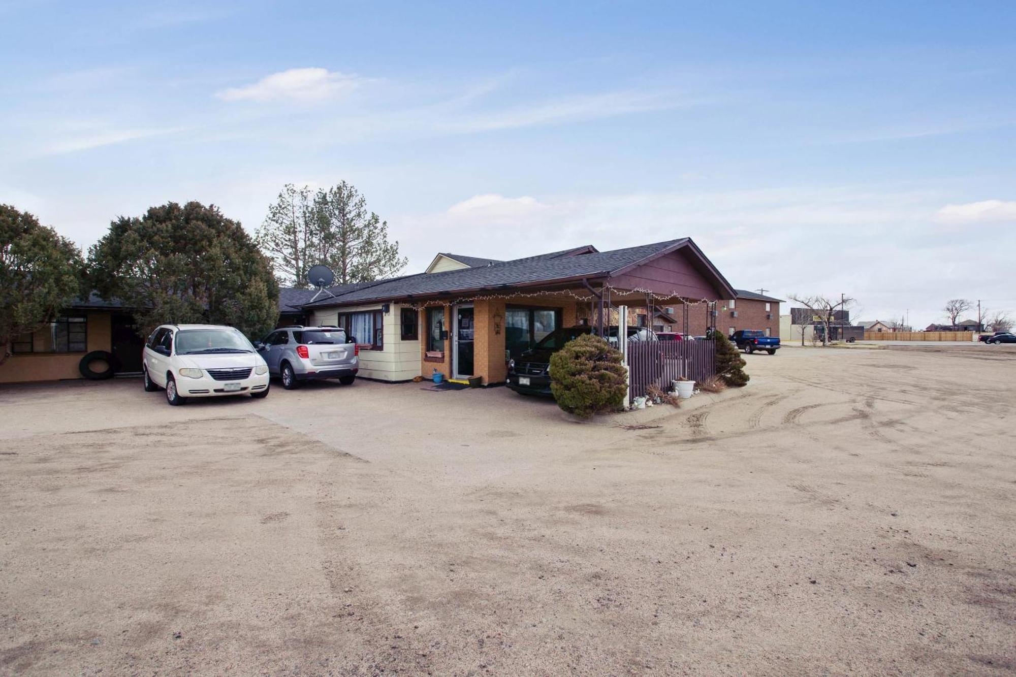 Oyo Hotel Cheyenne Wells - Us 40 Экстерьер фото